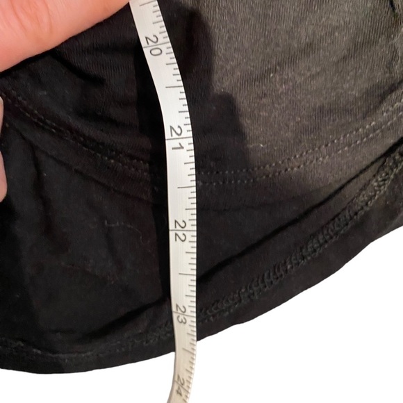 CHASER black flowy lightweight t-shirt with side slits - size s - Picture 4 of 4